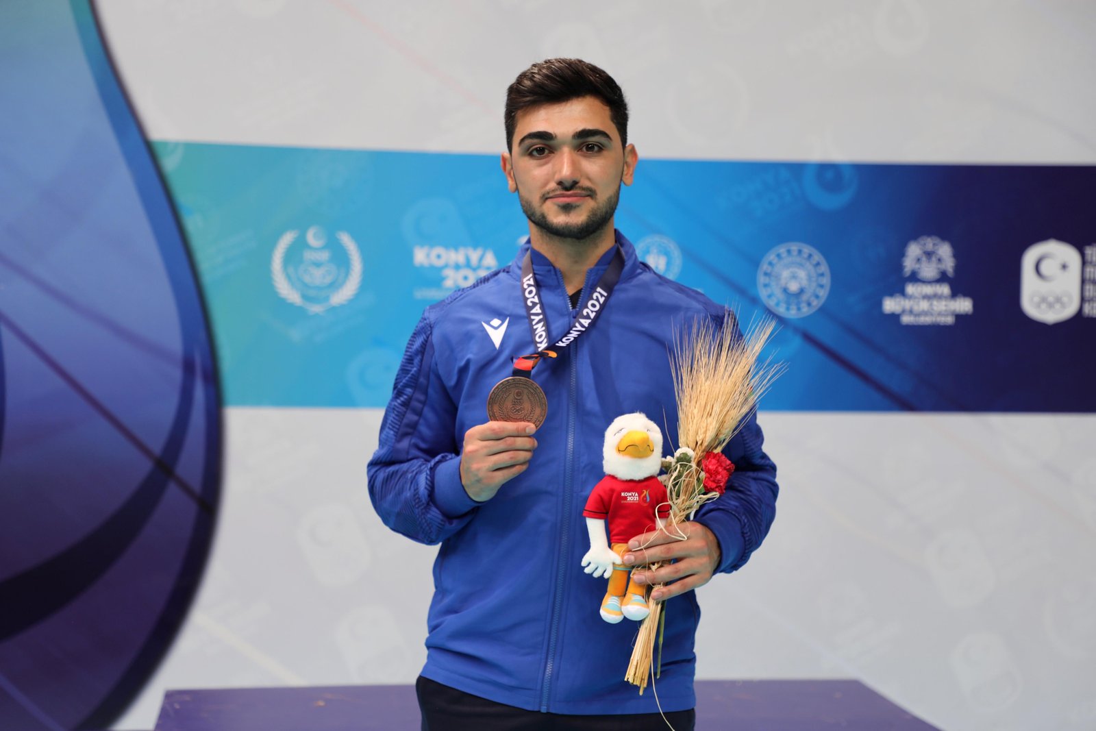 Tural Ağalarzadə medal ilə